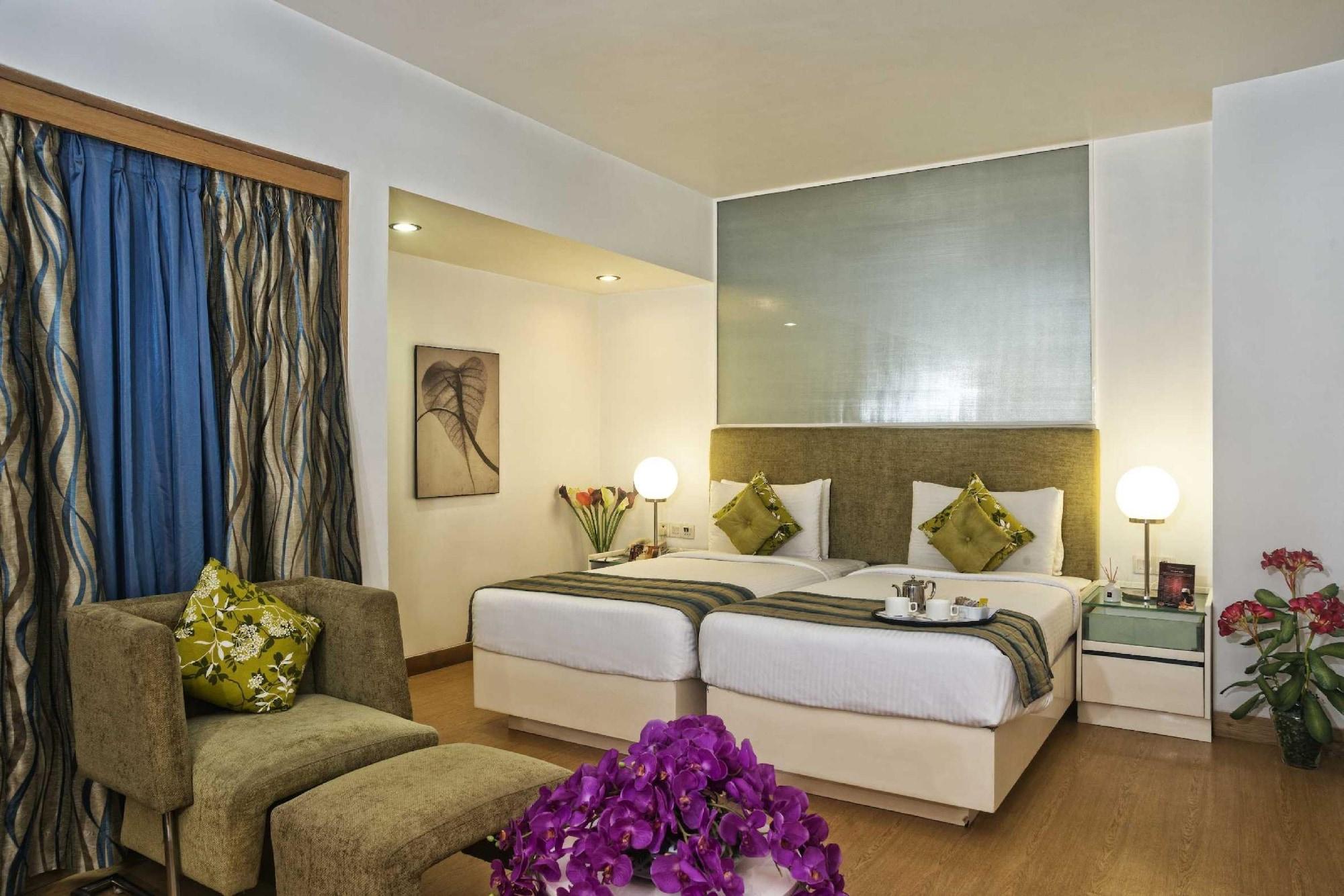 Hotel Yogi Executive, Navi Mumbai Zewnętrze zdjęcie