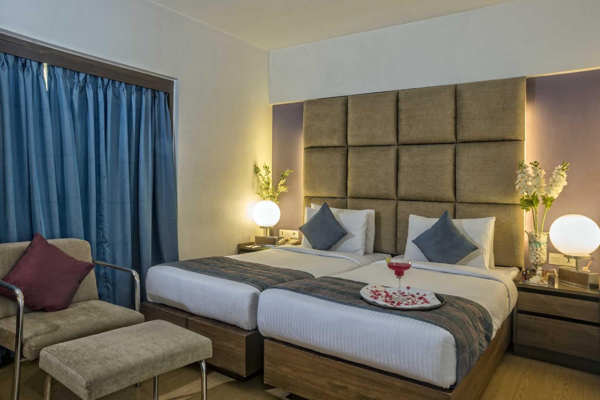Hotel Yogi Executive, Navi Mumbai Zewnętrze zdjęcie
