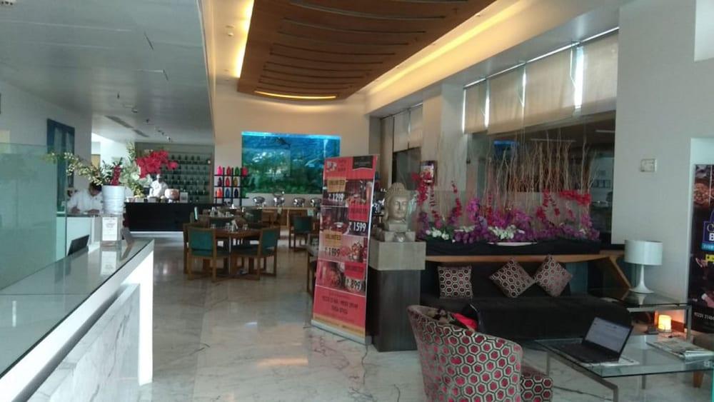 Hotel Yogi Executive, Navi Mumbai Zewnętrze zdjęcie