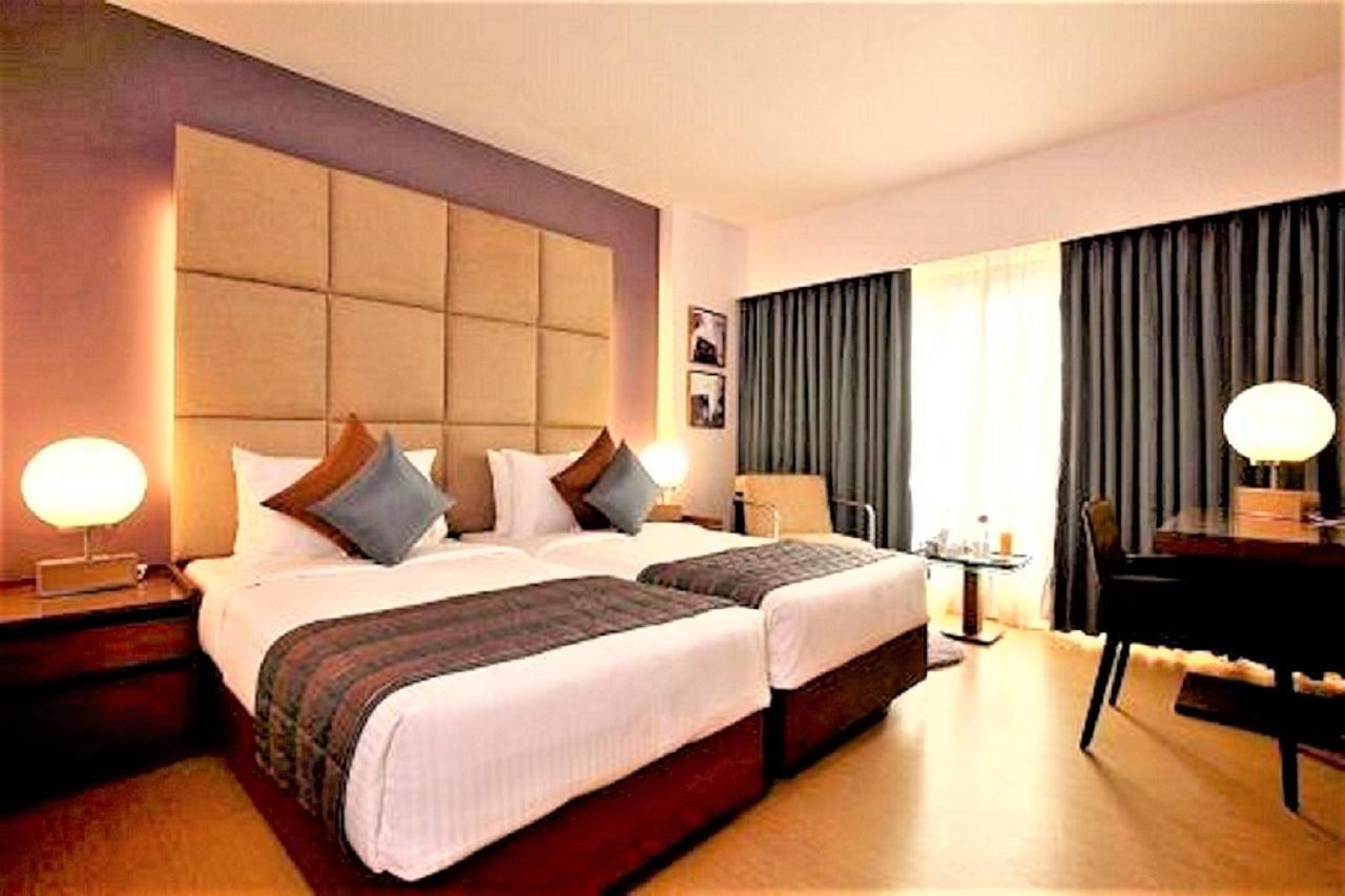 Hotel Yogi Executive, Navi Mumbai Zewnętrze zdjęcie