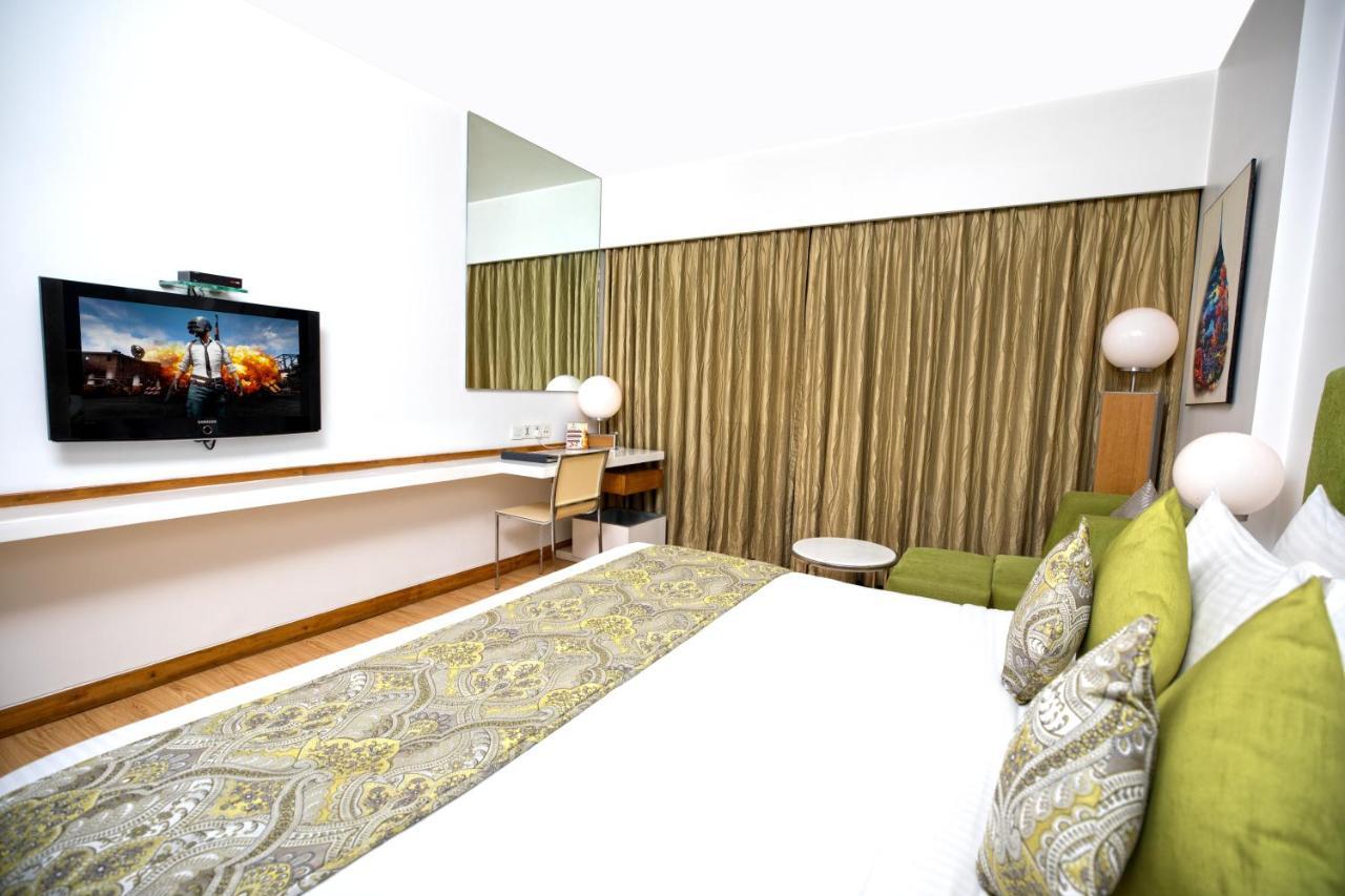 Hotel Yogi Executive, Navi Mumbai Zewnętrze zdjęcie