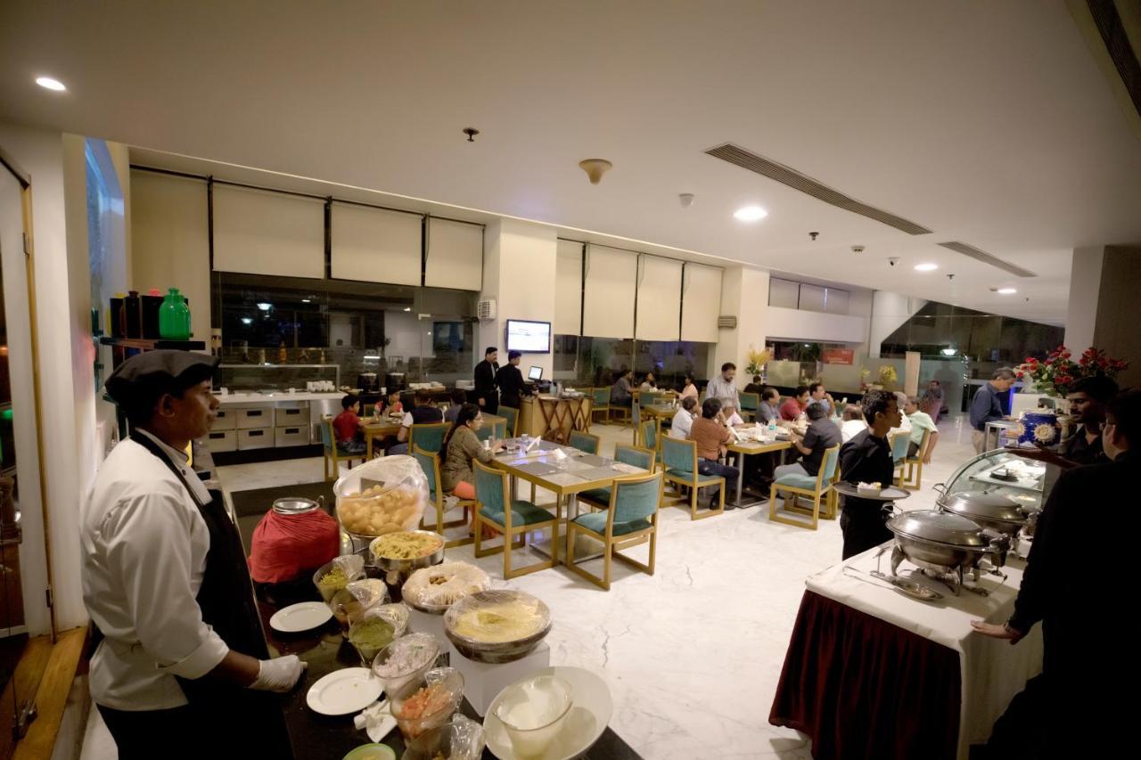 Hotel Yogi Executive, Navi Mumbai Zewnętrze zdjęcie