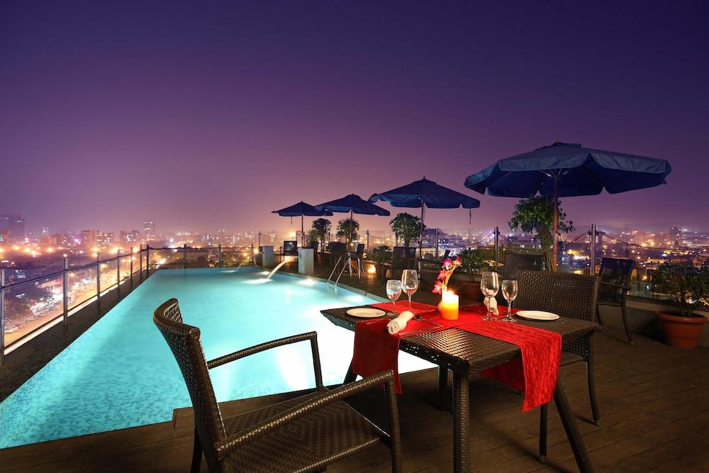 Hotel Yogi Executive, Navi Mumbai Zewnętrze zdjęcie