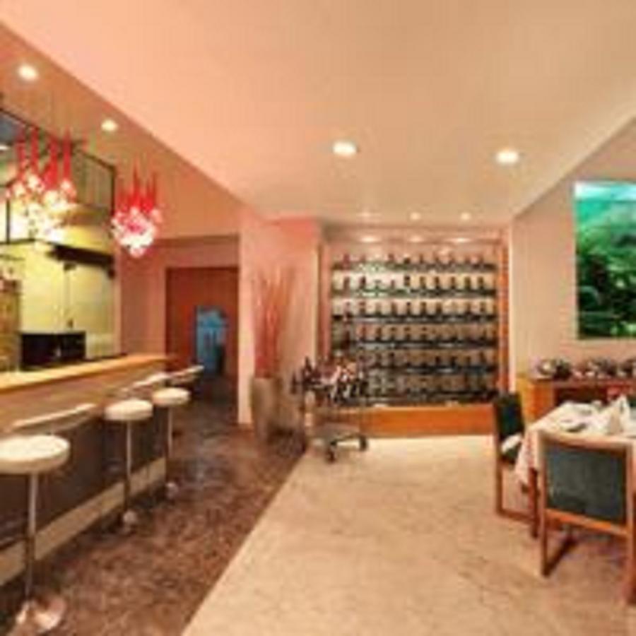 Hotel Yogi Executive, Navi Mumbai Zewnętrze zdjęcie